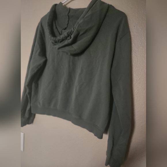 Tilly's Hoodie, Women's Size Extra Small Green/ White Stripe Crop Hoodie - Picture 6 of 7